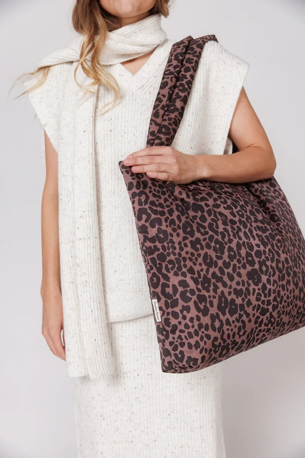 Roter Leopard Puffy Mom Bag